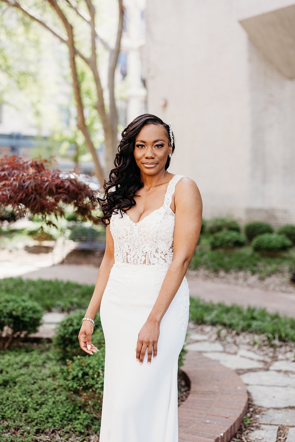  Bridal portraits in downtown louisville, Kentucky. Rooftop wedding and reception at 21C Hotel Louisville 
