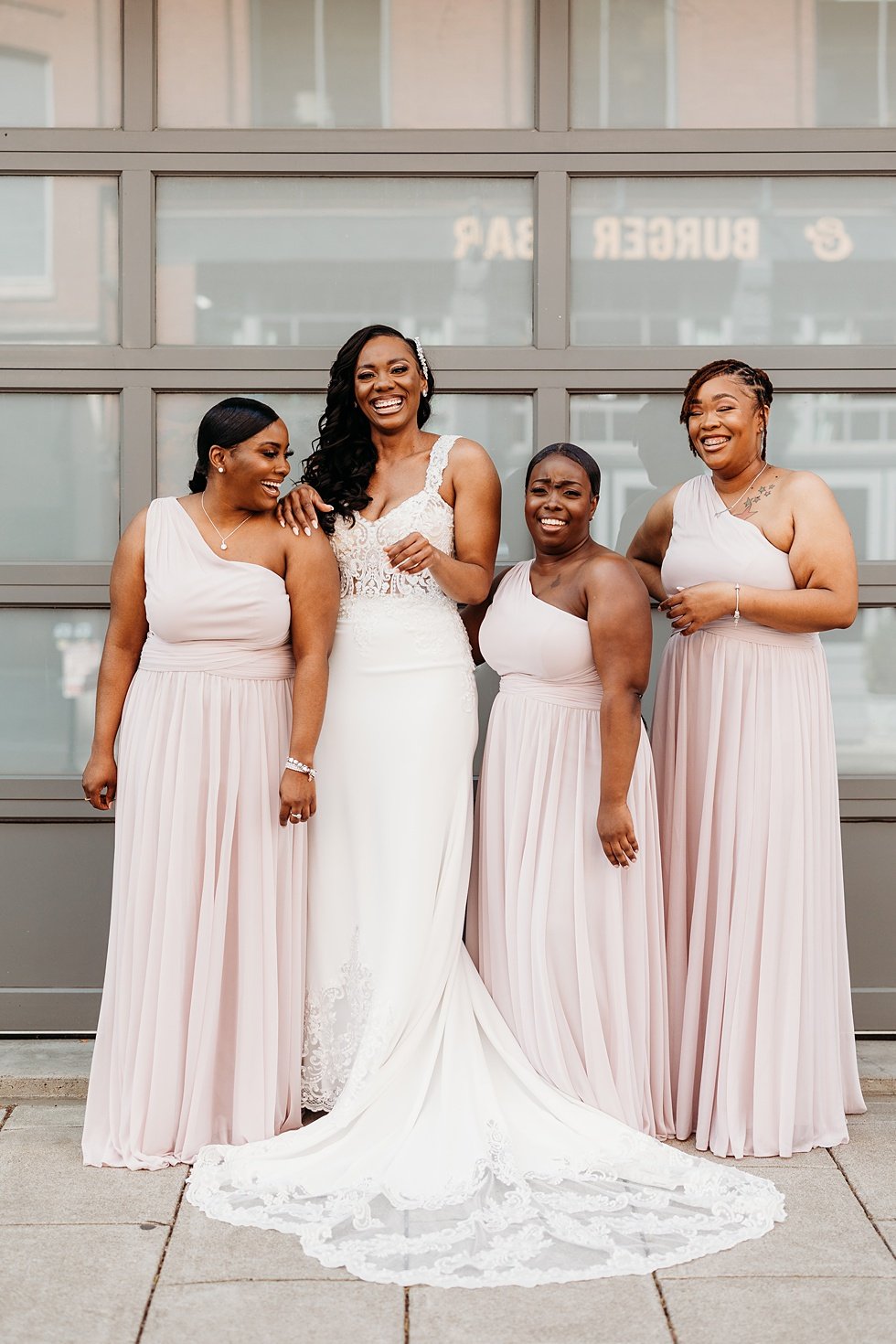  Bride and bridesmaids photos in downtown louisville, Kentucky. Rooftop wedding and reception at 21C Hotel Louisville 