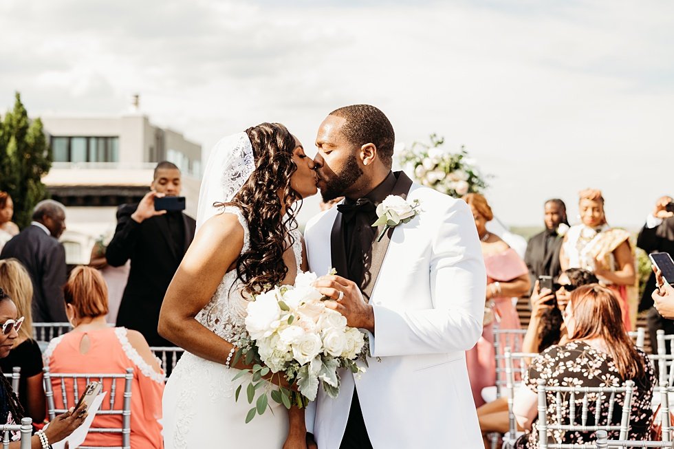  Rooftop wedding ceremony at 21c hotel Louisville.  