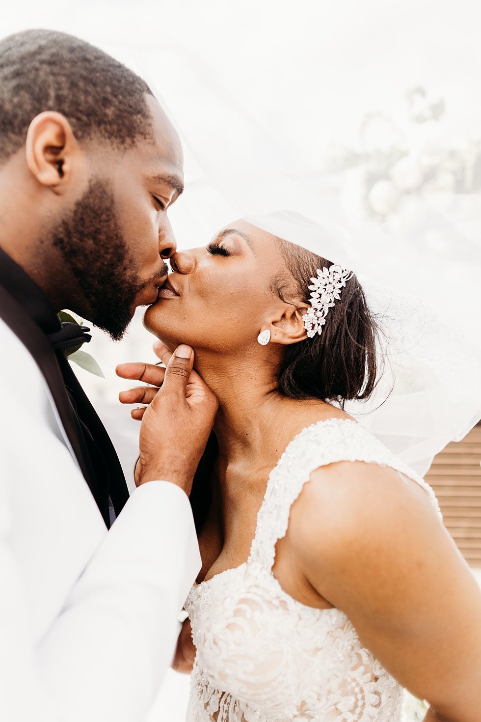  Rooftop bride and groom portraits at 21c hotel louisville, kentucky.  