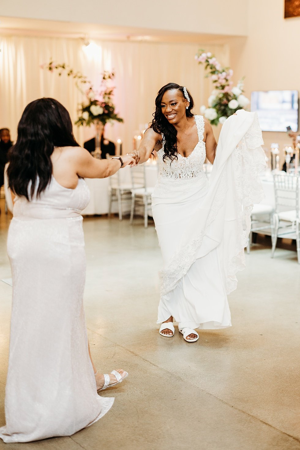  Mother/daughter dance at 21c. Wedding reception at 21c Hotel Louisville. Rooftop wedding and reception at 21C Hotel Louisville 