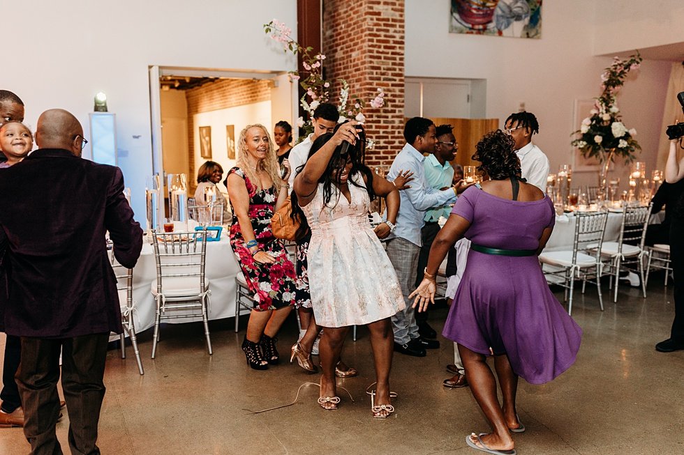  Wedding reception at 21c Hotel Louisville. Rooftop wedding and reception at 21C Hotel Louisville 
